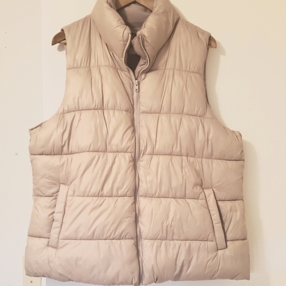 NEW Women's Vest OLD NAVY